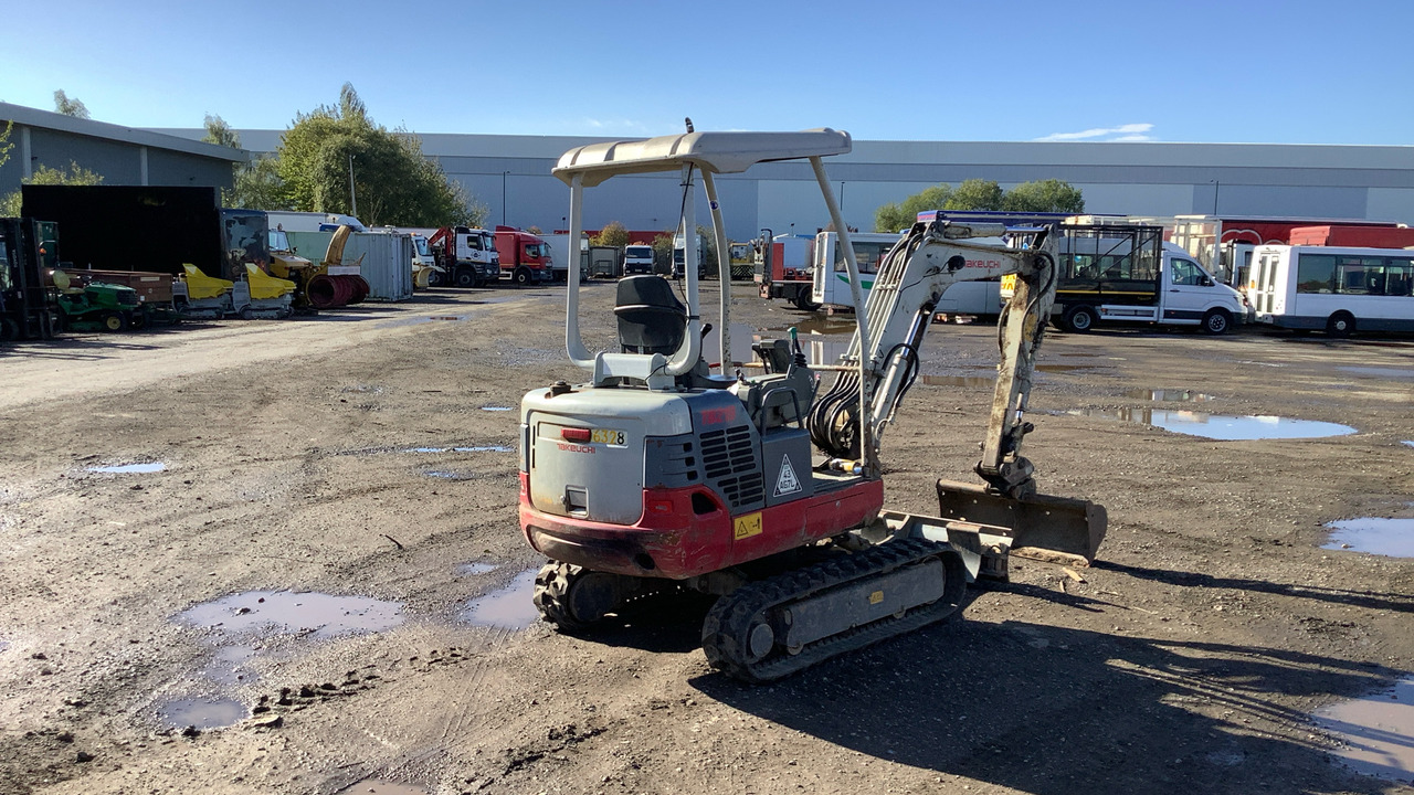 TAKEUCHI TB219 - Mini pelle: photos 3 TAKEUCHI TB219 - Mini pelle: photos 3