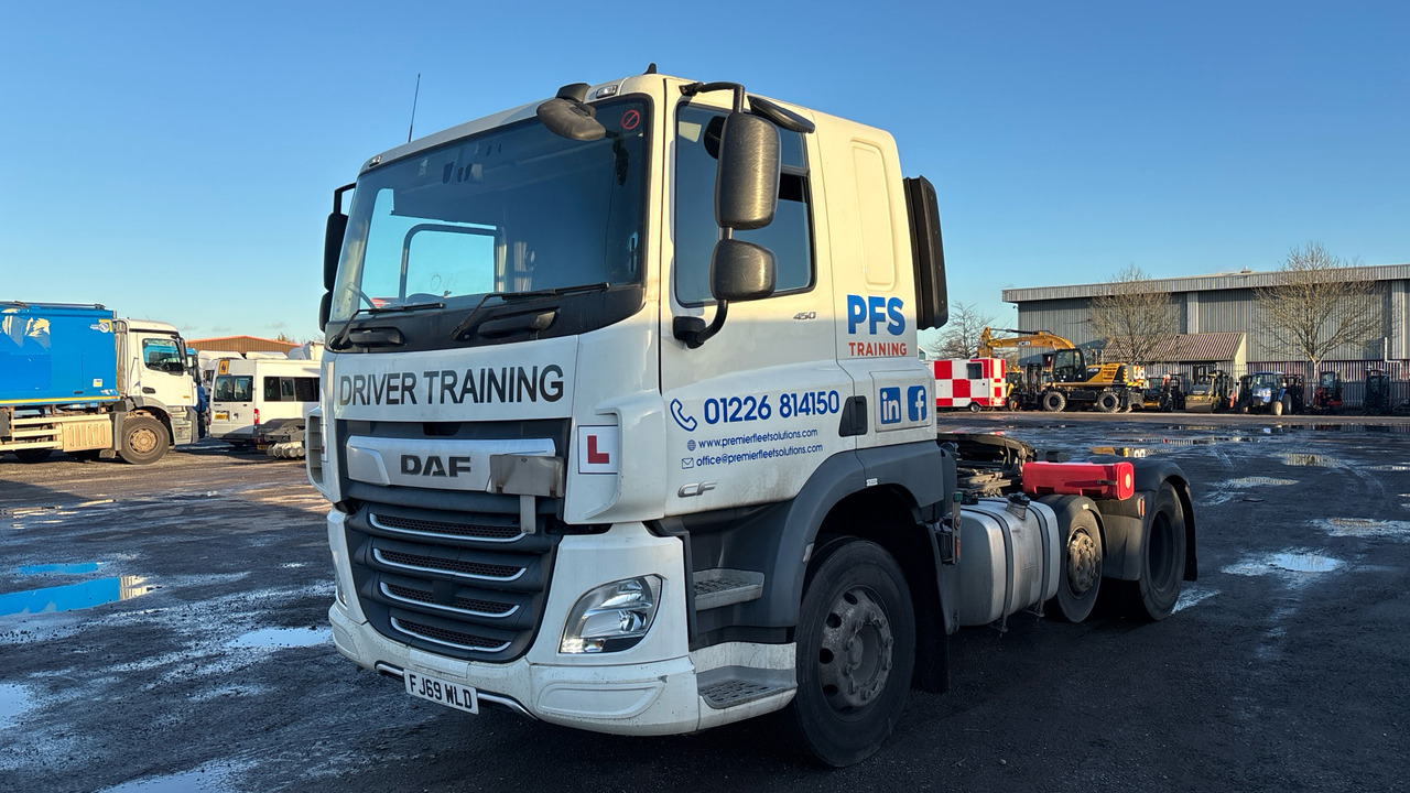 DAF CF 450 - Tracteur routier: photos 2 DAF CF 450 - Tracteur routier: photos 2