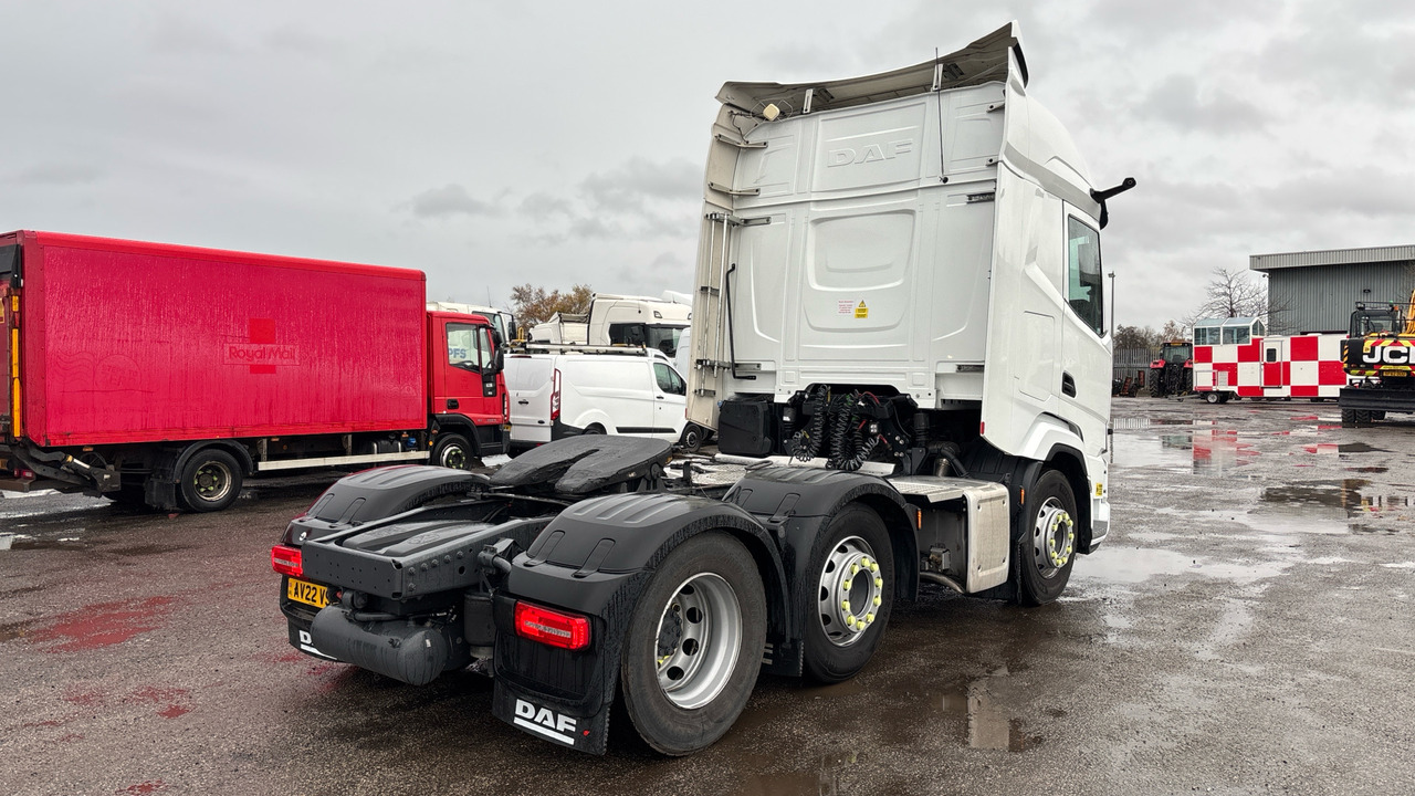 DAF XF 530 - Tracteur routier: photos 4 DAF XF 530 - Tracteur routier: photos 4