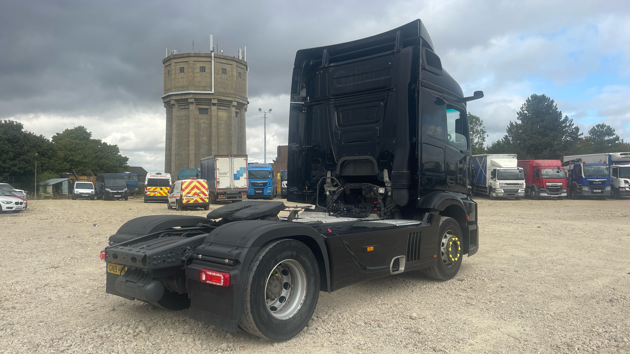 MERCEDES-BENZ ACTROS 1843 - Tracteur routier: photos 4 MERCEDES-BENZ ACTROS 1843 - Tracteur routier: photos 4