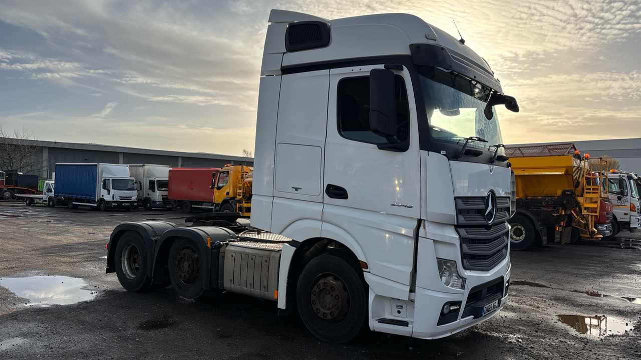 MERCEDES-BENZ ACTROS 2548 - Tracteur routier: photos 1 MERCEDES-BENZ ACTROS 2548 - Tracteur routier: photos 1