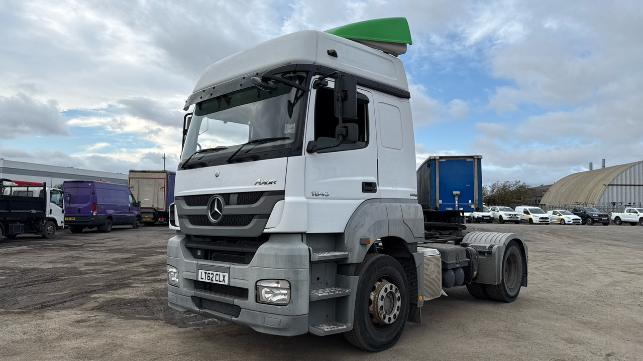 MERCEDES-BENZ AXOR 1843 - Tracteur routier: photos 2 MERCEDES-BENZ AXOR 1843 - Tracteur routier: photos 2