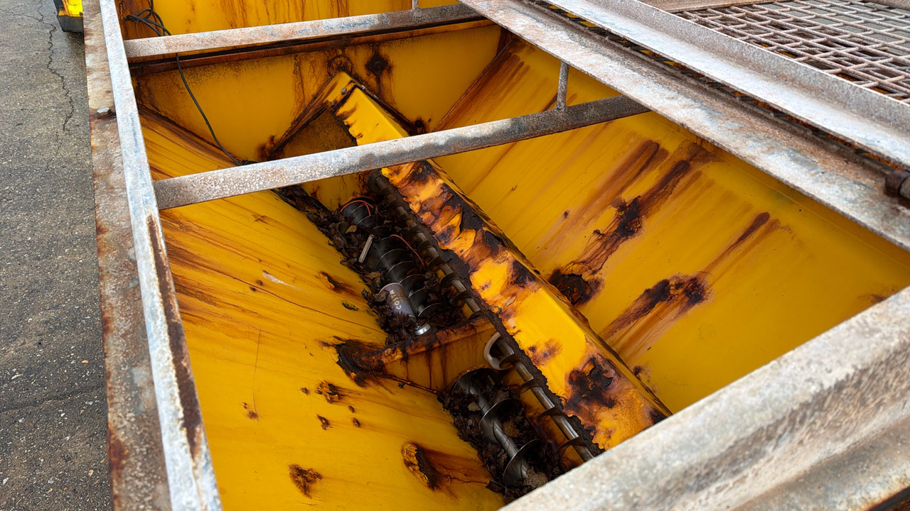 VALE GRITTER BODY - Epandeur de sable: photos 5 VALE GRITTER BODY - Epandeur de sable: photos 5