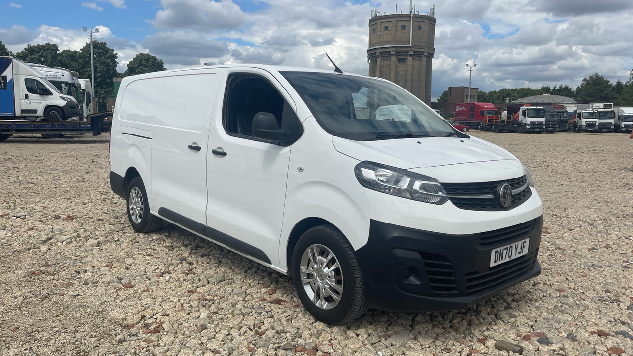 VAUXHALL VIVARO 2900 1.5D 100PS - Fourgonnette: photos 1 VAUXHALL VIVARO 2900 1.5D 100PS - Fourgonnette: photos 1