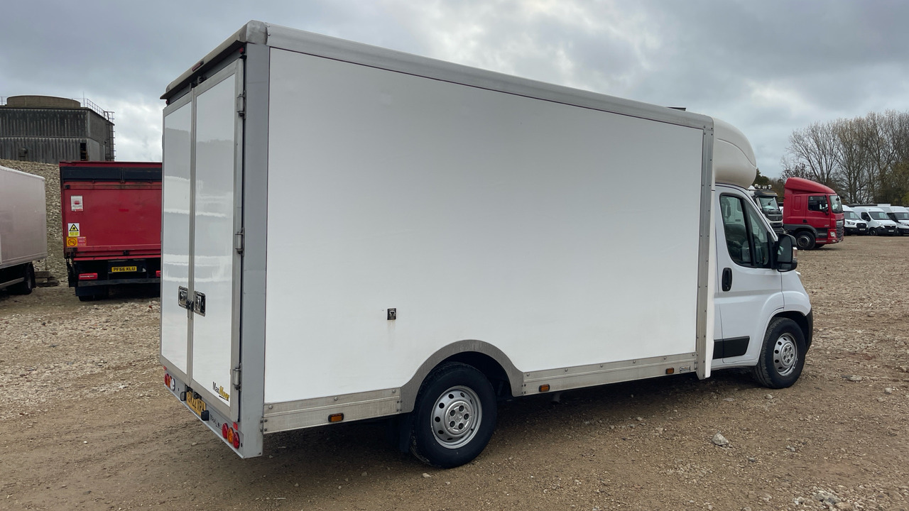 Vauxhall Movano 3500 2.2 TURBO 140PS - Fourgon grand volume: photos 4 Vauxhall Movano 3500 2.2 TURBO 140PS - Fourgon grand volume: photos 4