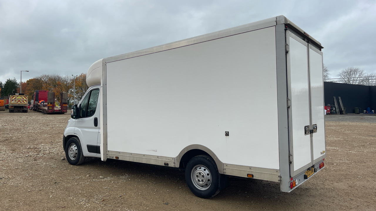 Vauxhall Movano 3500 2.2 TURBO 140PS - Fourgon grand volume: photos 3 Vauxhall Movano 3500 2.2 TURBO 140PS - Fourgon grand volume: photos 3