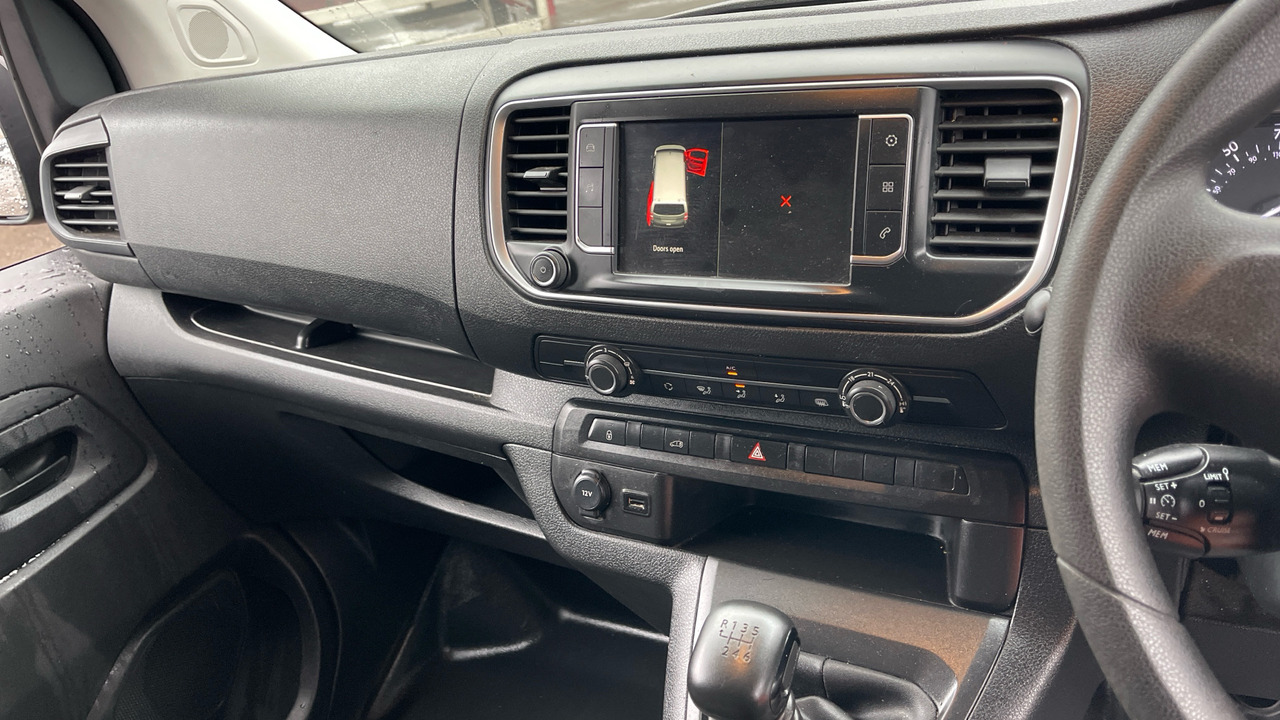 Fourgonnette Vauxhall Vivaro 3100 2.0 145PS PRIME: photos 7