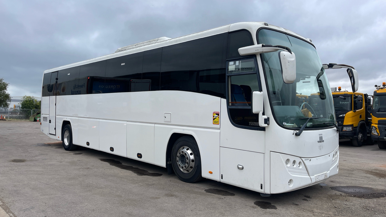 Volvo B9R PLAXTON PANTHER - Autocar: photos 1 Volvo B9R PLAXTON PANTHER - Autocar: photos 1