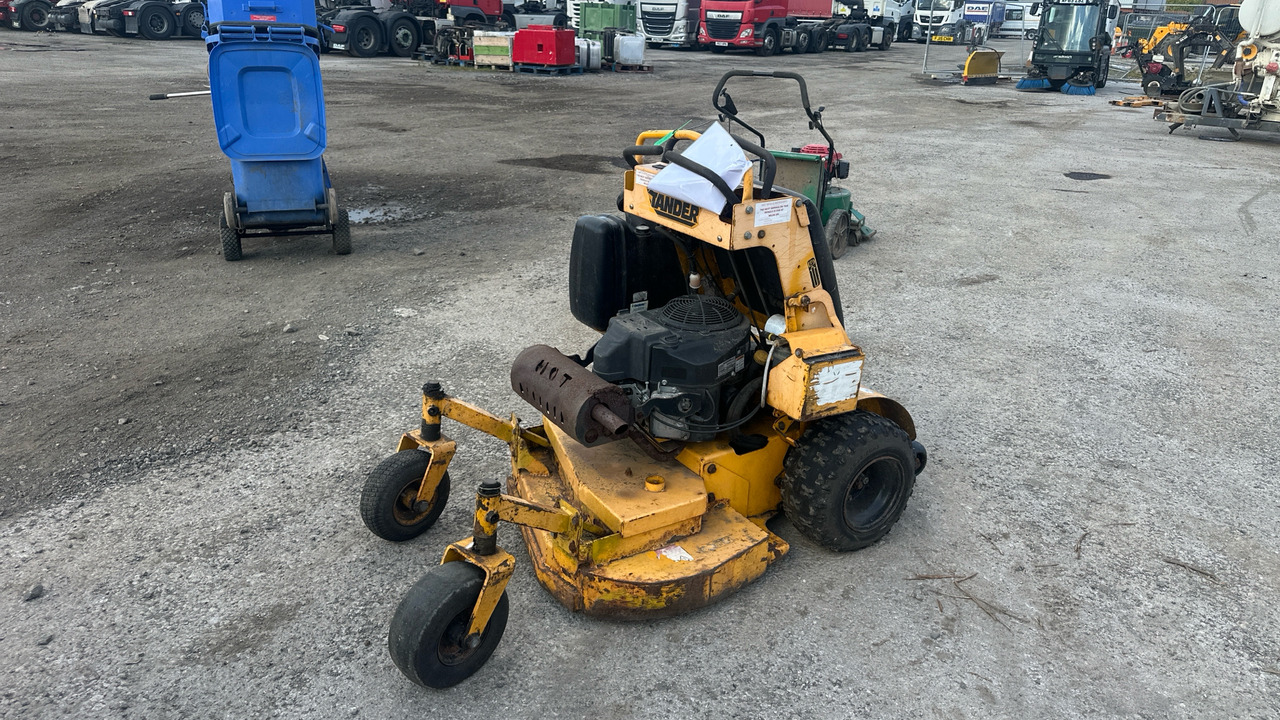 WRIGHT STANDER QUAD LEVER - Motofaucheuse: photos 2 WRIGHT STANDER QUAD LEVER - Motofaucheuse: photos 2