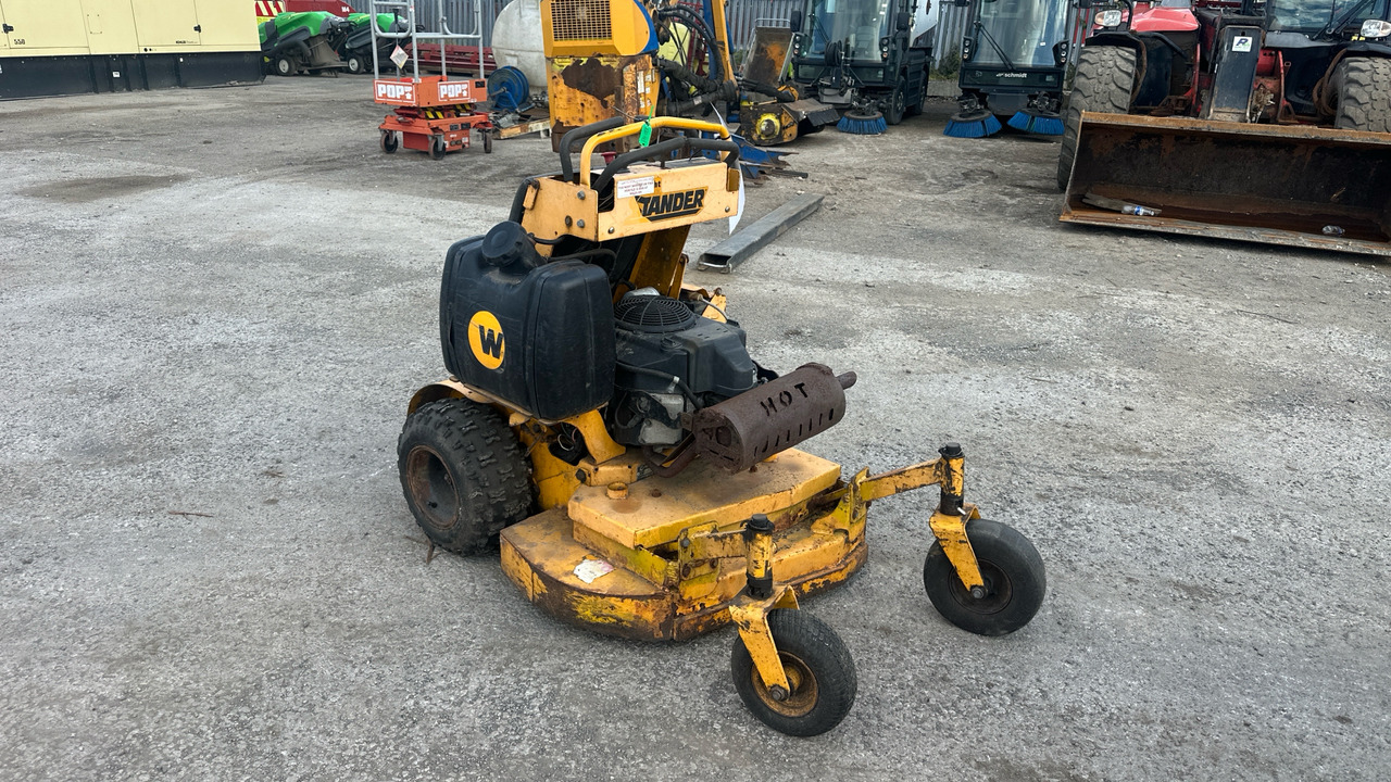 WRIGHT STANDER QUAD LEVER - Motofaucheuse: photos 1 WRIGHT STANDER QUAD LEVER - Motofaucheuse: photos 1