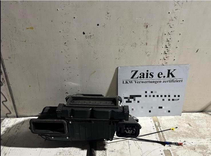 Atego 4 EU6 Heizungskasten / Klimakasten A9678300560 - Chauffage/ Ventilation pour Camion: photos 1 Atego 4 EU6 Heizungskasten / Klimakasten A9678300560 - Chauffage/ Ventilation pour Camion: photos 1