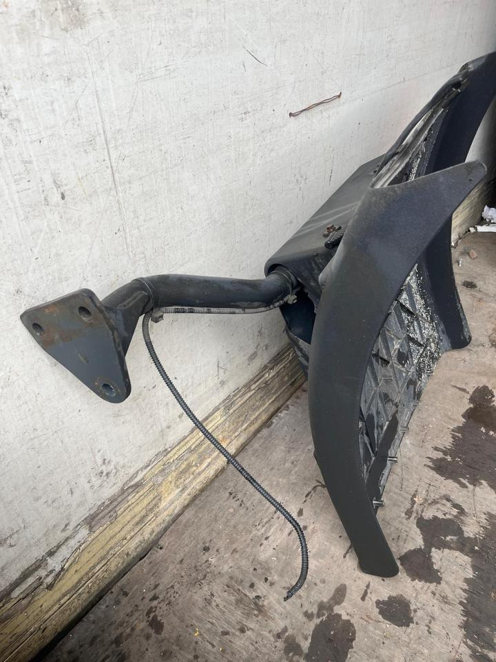 IVECO Stralis 450 Kotflügel vorne links 41299389 / 41299388 - Aile pour Camion: photos 4 IVECO Stralis 450 Kotflügel vorne links 41299389 / 41299388 - Aile pour Camion: photos 4