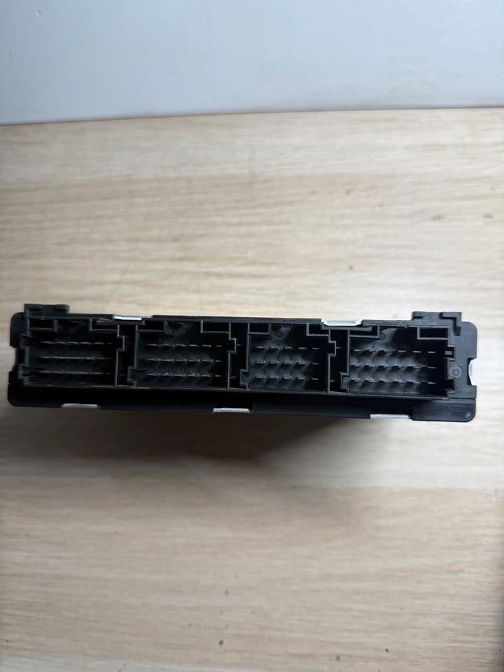 MAN Elektronik FFR Steuergerät 81.25805-7053 - Bloc de gestion pour Camion: photos 3 MAN Elektronik FFR Steuergerät 81.25805-7053 - Bloc de gestion pour Camion: photos 3