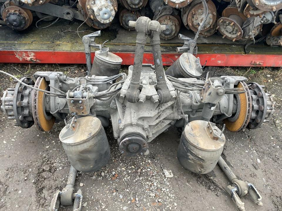 MAN TGA TGX Hinterachse Differenzial komplett 38:14 - Essieu arrière pour Camion: photos 1 MAN TGA TGX Hinterachse Differenzial komplett 38:14 - Essieu arrière pour Camion: photos 1