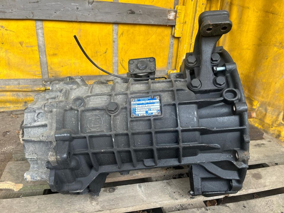 MAN TGL Schaltgetriebe 6 S 800 TO 81.32004-6180 - Transmission pour Camion: photos 3 MAN TGL Schaltgetriebe 6 S 800 TO 81.32004-6180 - Transmission pour Camion: photos 3