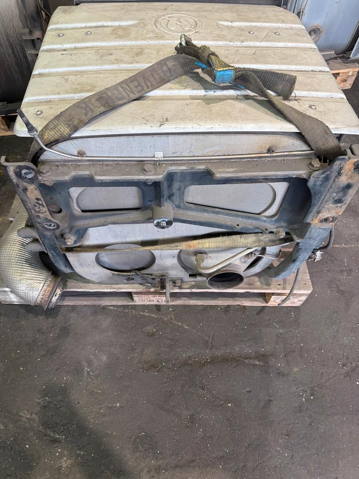 MAN TGX EU6 Auspuff Katalysator 81.1511036115 - Système d'échappement pour Camion: photos 3 MAN TGX EU6 Auspuff Katalysator 81.1511036115 - Système d'échappement pour Camion: photos 3