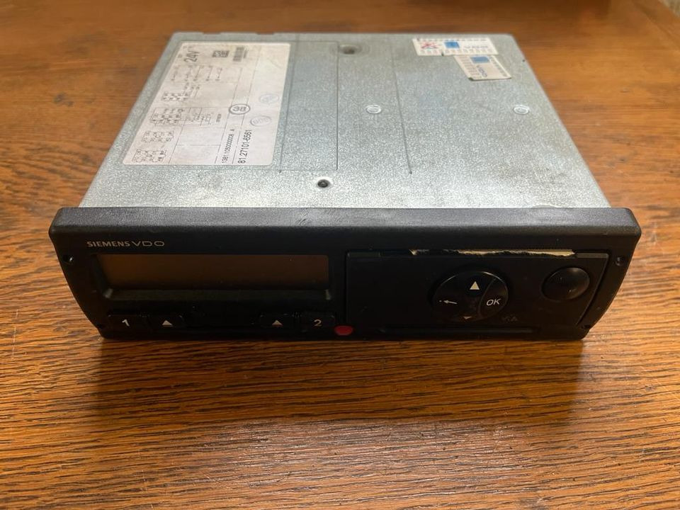 MAN TGX TGS TGA TGL Tachograph 81.27101-6561 - Chronotachygraphe pour Camion: photos 1 MAN TGX TGS TGA TGL Tachograph 81.27101-6561 - Chronotachygraphe pour Camion: photos 1