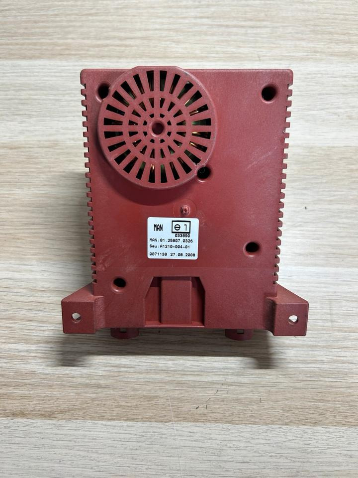 MAN Travo Transformator Konverter Spannungswandler 81.25907.0326 - Bloc de gestion pour Camion: photos 2 MAN Travo Transformator Konverter Spannungswandler 81.25907.0326 - Bloc de gestion pour Camion: photos 2