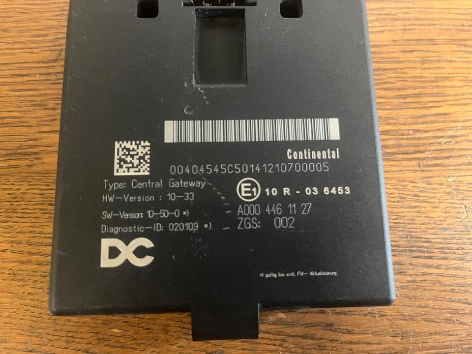 Mercedes Actros MP4 Central Gateway Steuergerät A0004461127 - Bloc de gestion pour Camion: photos 3 Mercedes Actros MP4 Central Gateway Steuergerät A0004461127 - Bloc de gestion pour Camion: photos 3