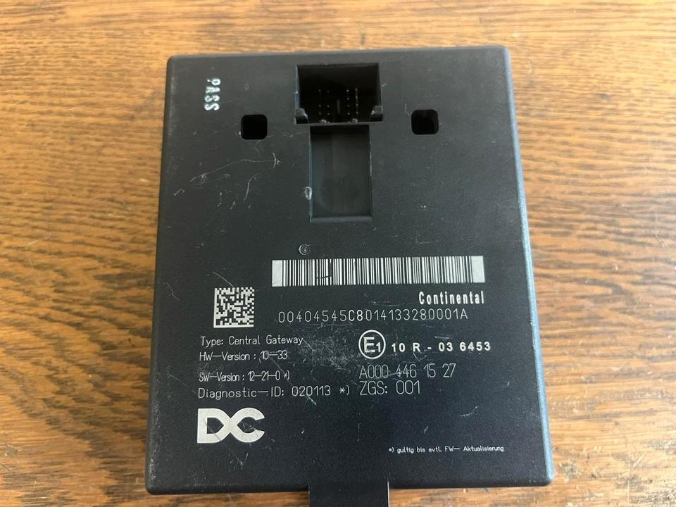 Mercedes Actros MP4 Central Gateway Steuergerät A0004461527 - Bloc de gestion pour Camion: photos 3 Mercedes Actros MP4 Central Gateway Steuergerät A0004461527 - Bloc de gestion pour Camion: photos 3