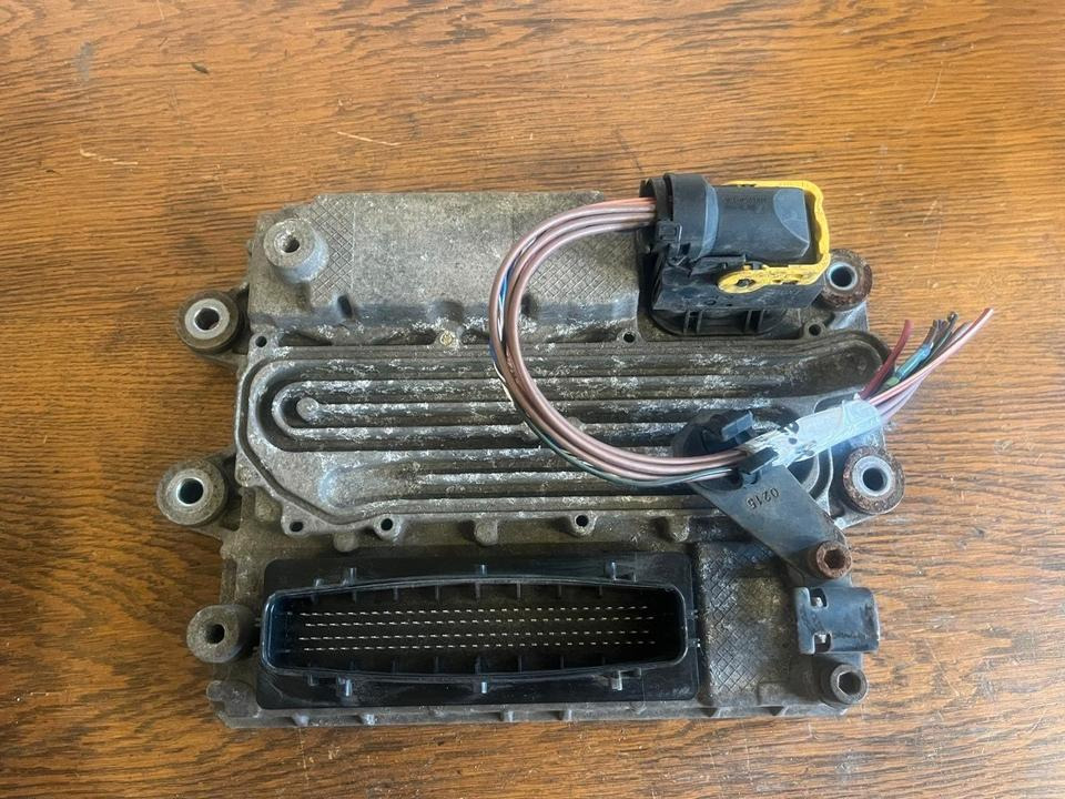 Mercedes Actros MP4 EU6 Auspuffsteuergerät A0004464854 - Bloc de gestion pour Camion: photos 4 Mercedes Actros MP4 EU6 Auspuffsteuergerät A0004464854 - Bloc de gestion pour Camion: photos 4