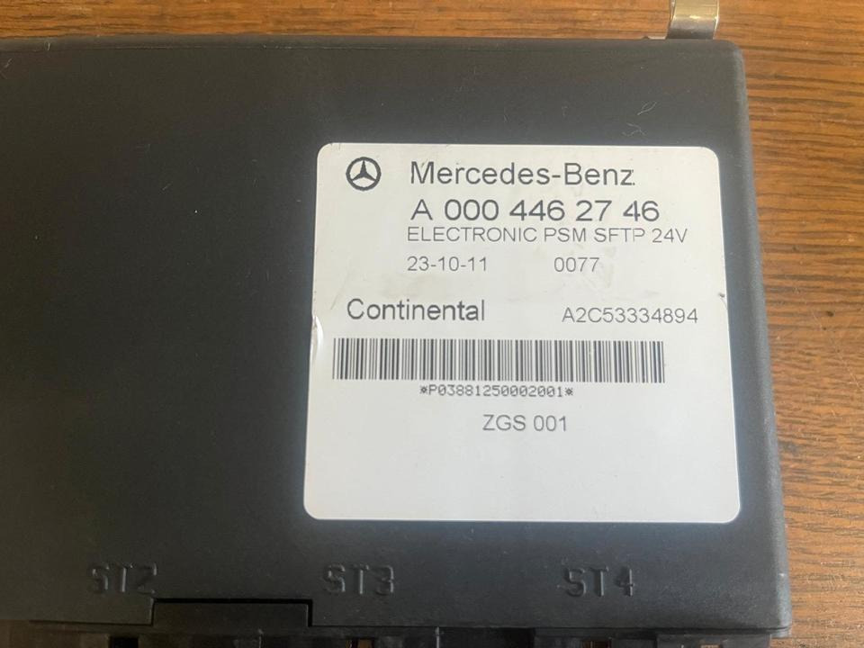 Mercedes Actros MP4 Elektronik PSM Steuergerät A0004462746 - Bloc de gestion pour Camion: photos 3 Mercedes Actros MP4 Elektronik PSM Steuergerät A0004462746 - Bloc de gestion pour Camion: photos 3