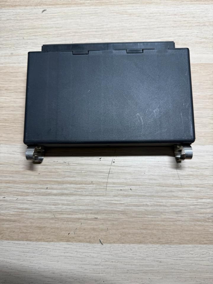 Mercedes Actros MP4 Elektronik PSM Steuergerät A0004463146 - Bloc de gestion pour Camion: photos 4 Mercedes Actros MP4 Elektronik PSM Steuergerät A0004463146 - Bloc de gestion pour Camion: photos 4