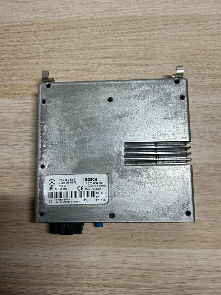 Mercedes Actros MP4 IPPC ECU Steuergerät A0004460575 - Bloc de gestion pour Camion: photos 2 Mercedes Actros MP4 IPPC ECU Steuergerät A0004460575 - Bloc de gestion pour Camion: photos 2