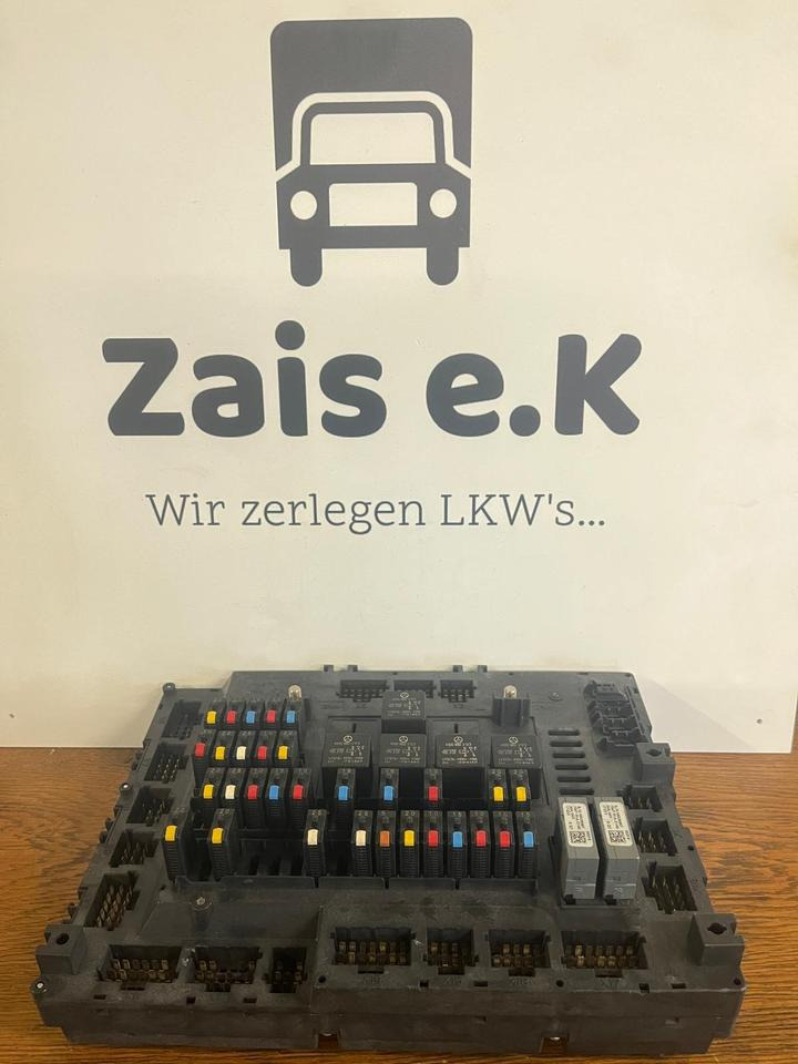 Mercedes Actros MP4 Single-SAM Sicherungskasten A0014467658 - Fusible pour Camion: photos 1 Mercedes Actros MP4 Single-SAM Sicherungskasten A0014467658 - Fusible pour Camion: photos 1