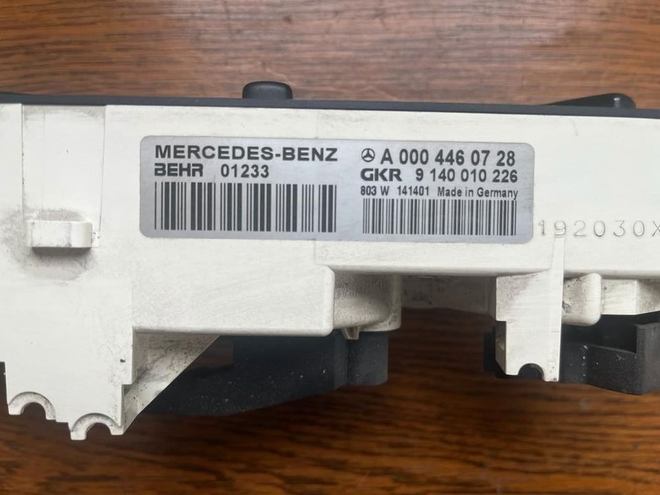 Mercedes Atego Klimabedienteil Heizungsbedienung A0004460728 - Système électrique pour Camion: photos 2 Mercedes Atego Klimabedienteil Heizungsbedienung A0004460728 - Système électrique pour Camion: photos 2