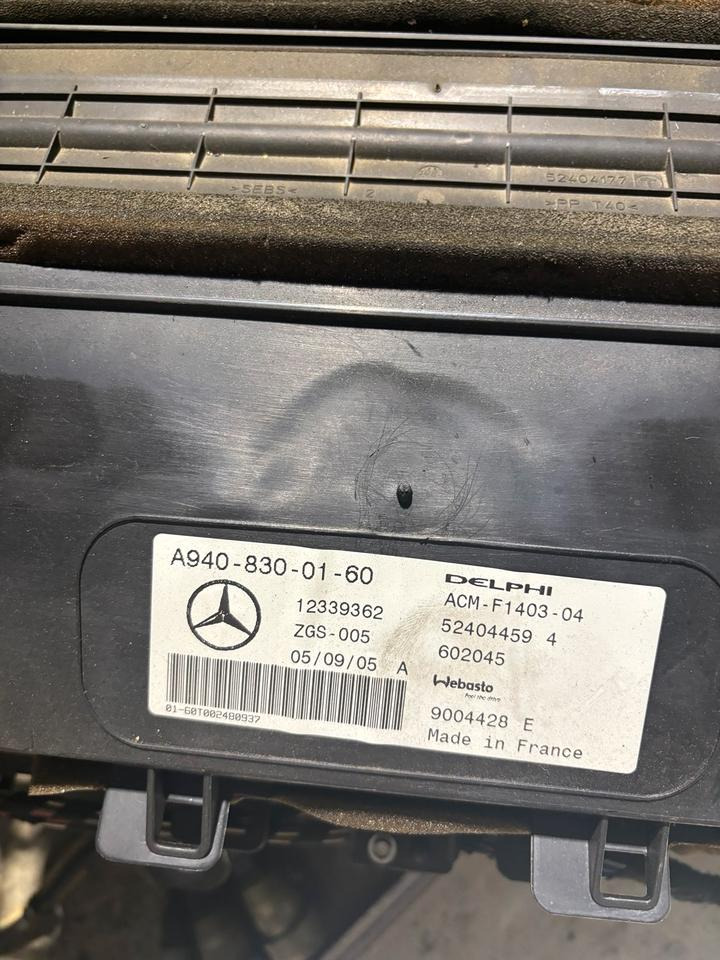 Mercedes-Benz Atego Heizung/Klimakasten A9408300160 - Chauffage/ Ventilation pour Camion: photos 4 Mercedes-Benz Atego Heizung/Klimakasten A9408300160 - Chauffage/ Ventilation pour Camion: photos 4