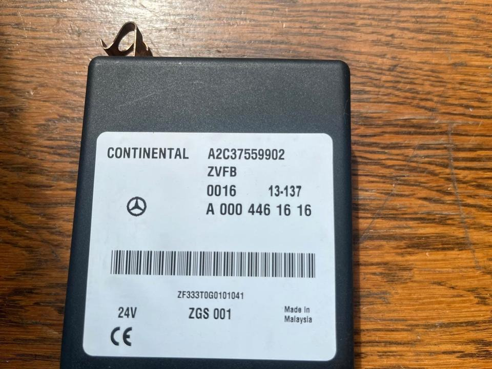 Mercedes Continental ZVFB Steuergerät A0004461616 - Bloc de gestion pour Camion: photos 2 Mercedes Continental ZVFB Steuergerät A0004461616 - Bloc de gestion pour Camion: photos 2
