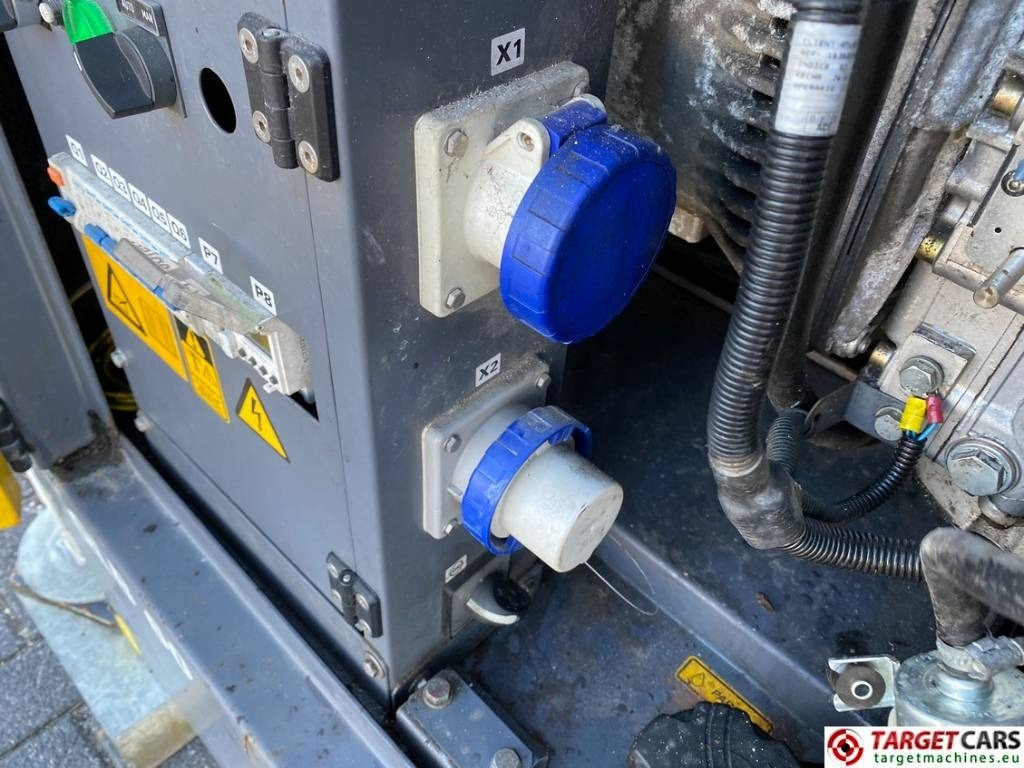 Crédit-bail de Atlas Copco QLB60 Tower Light 4x350W Led  Atlas Copco QLB60 Tower Light 4x350W Led: photos 11