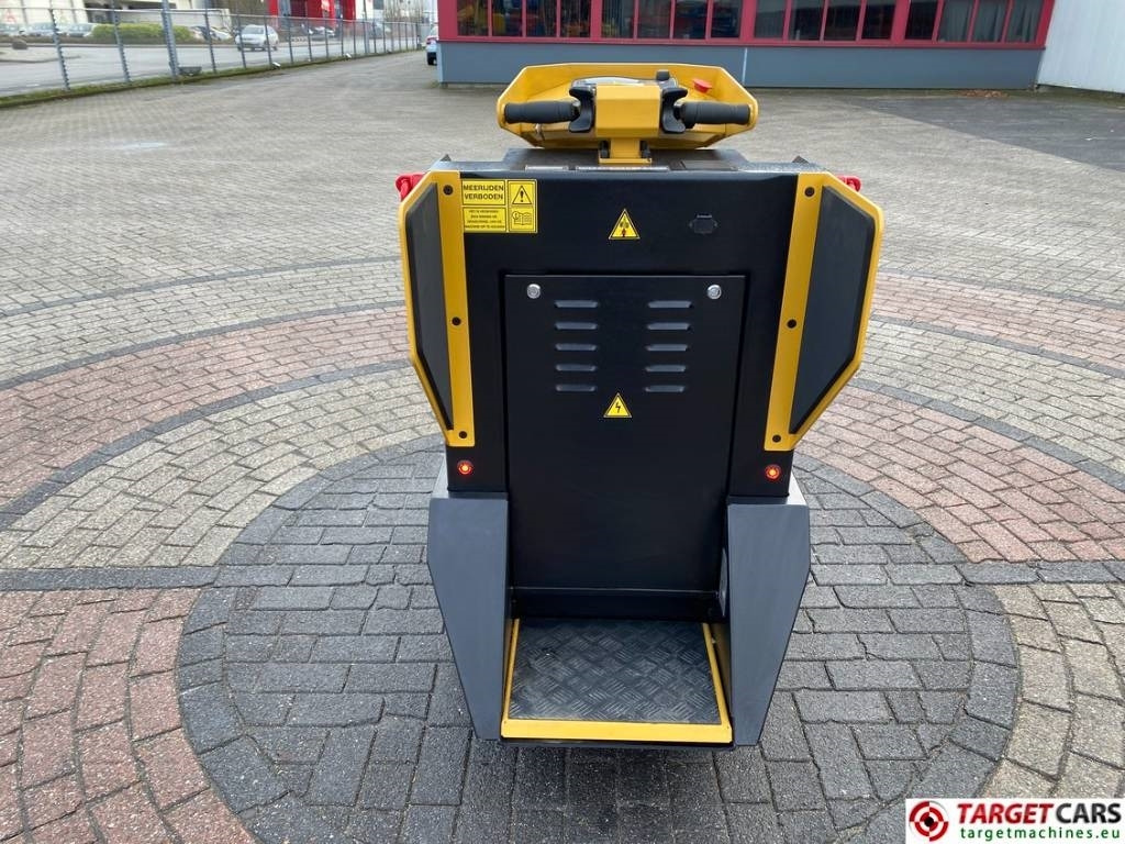 Conmeq AS15 Mini Skid Steer Electric Wheel Loader - Mini chargeuse: photos 4 Conmeq AS15 Mini Skid Steer Electric Wheel Loader - Mini chargeuse: photos 4