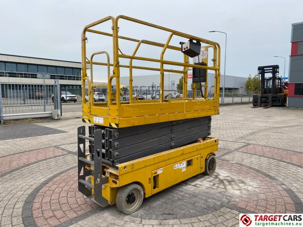 GMG 2632-ED Electric Scissor 2632ED Work Lift 983cm - Nacelle ciseaux: photos 3 GMG 2632-ED Electric Scissor 2632ED Work Lift 983cm - Nacelle ciseaux: photos 3