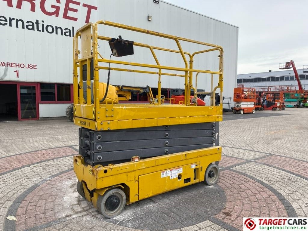 GMG 2632-ED Electric Scissor 2632ED Work Lift 983cm - Nacelle ciseaux: photos 1 GMG 2632-ED Electric Scissor 2632ED Work Lift 983cm - Nacelle ciseaux: photos 1