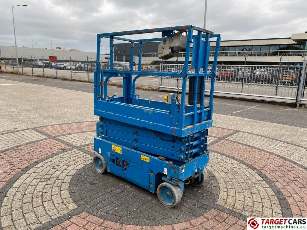 Genie GS-1932 Electric Scissor Work Lift 779cm - Nacelle ciseaux: photos 2 Genie GS-1932 Electric Scissor Work Lift 779cm - Nacelle ciseaux: photos 2