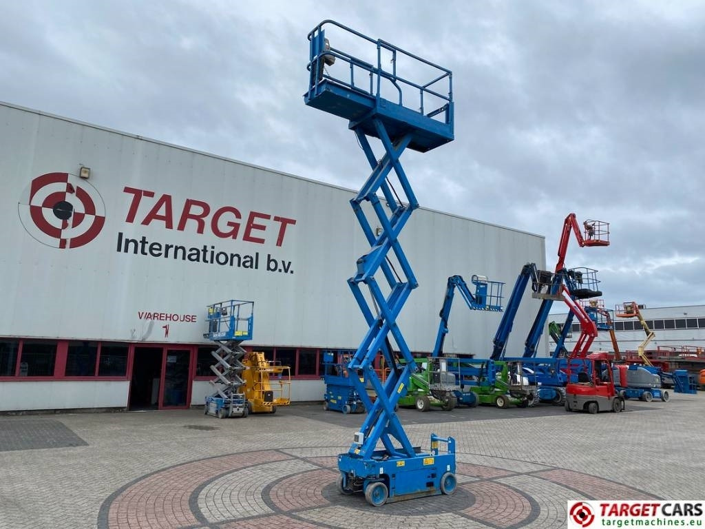 Genie GS-1932 Electric Scissor Work Lift 779cm - Nacelle ciseaux: photos 5 Genie GS-1932 Electric Scissor Work Lift 779cm - Nacelle ciseaux: photos 5
