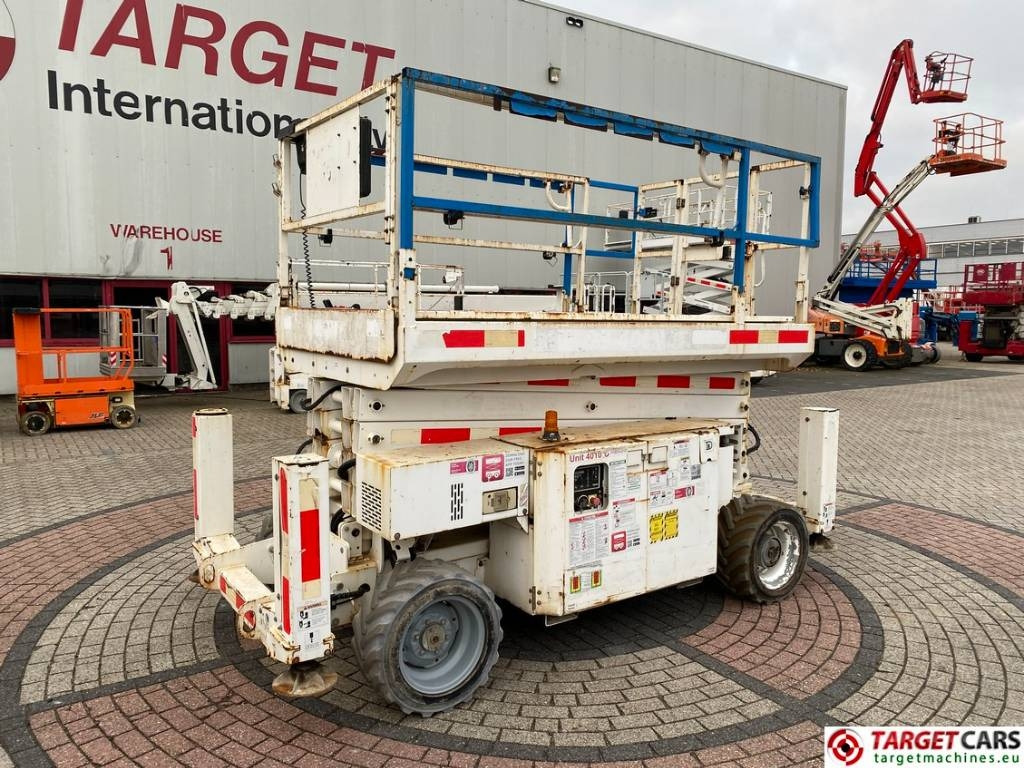 Genie GS-4069RT Diesel 4x4 Scissor Work Lift 1412cm - Nacelle ciseaux: photos 1 Genie GS-4069RT Diesel 4x4 Scissor Work Lift 1412cm - Nacelle ciseaux: photos 1