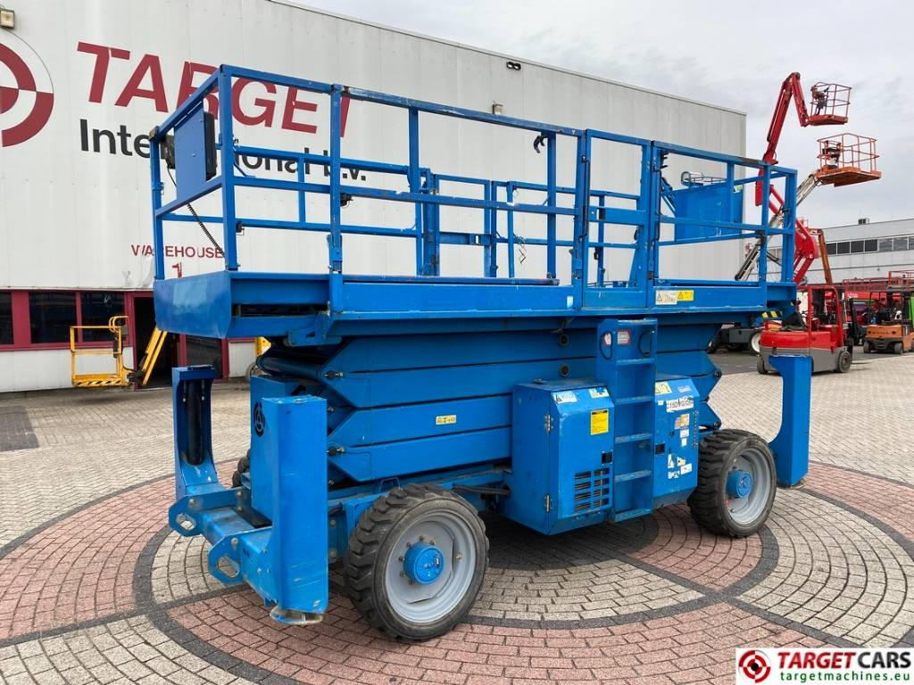 Genie GS-4390RT Diesel 4x4 Scissor Work Lift 1511cm  - Nacelle ciseaux: photos 1 Genie GS-4390RT Diesel 4x4 Scissor Work Lift 1511cm  - Nacelle ciseaux: photos 1
