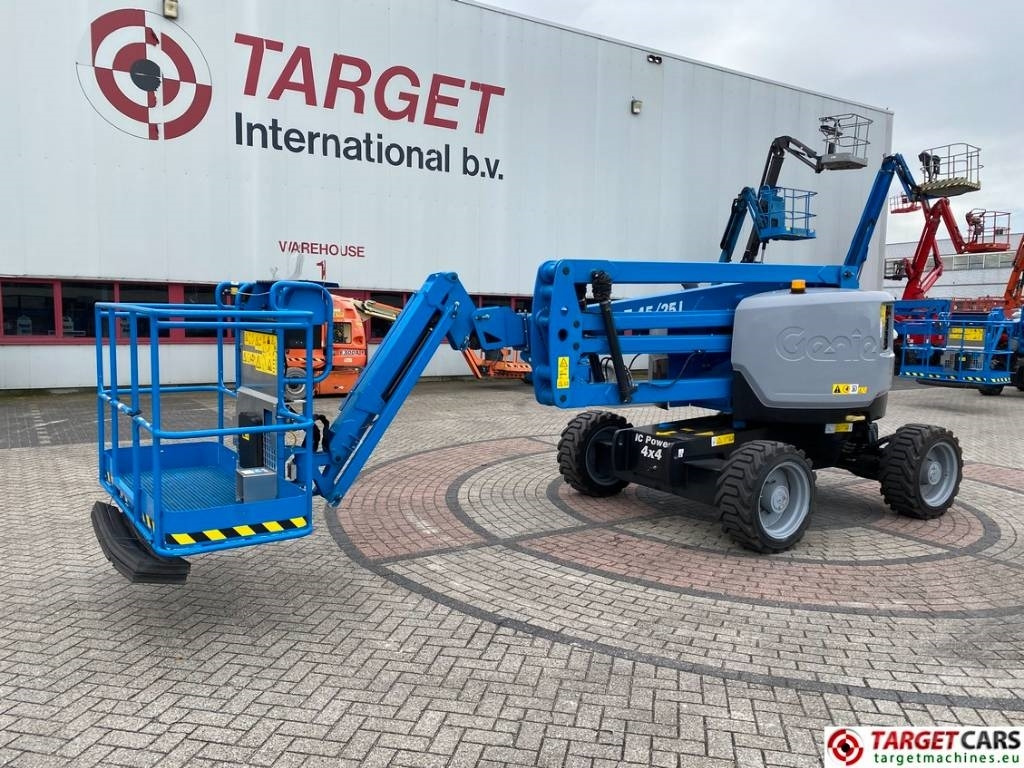 Genie Z-45/25J RT Diesel 4x4 Articulated Boom Lift 16M - Nacelle articulée: photos 1 Genie Z-45/25J RT Diesel 4x4 Articulated Boom Lift 16M - Nacelle articulée: photos 1