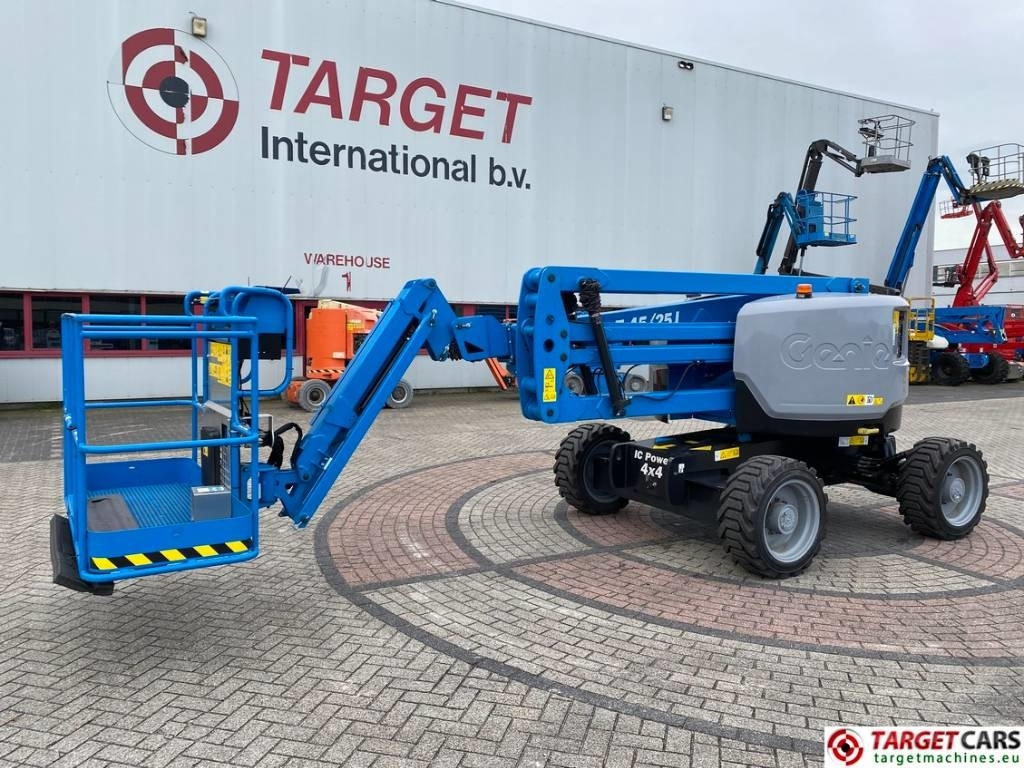 Genie Z-45/25J RT Diesel 4x4 Articulated Boom Lift 16M - Nacelle articulée: photos 1 Genie Z-45/25J RT Diesel 4x4 Articulated Boom Lift 16M - Nacelle articulée: photos 1