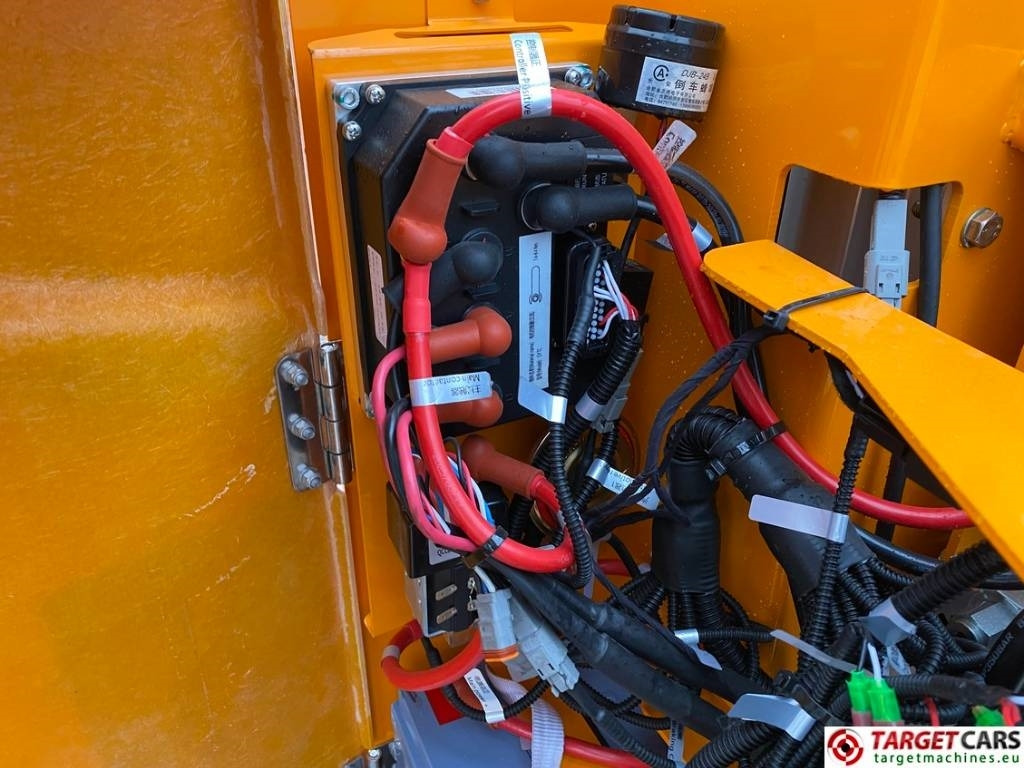 Crédit-bail de Hangcha HV95D-LC Electric Vertical Mast Work Lift 950cm  Hangcha HV95D-LC Electric Vertical Mast Work Lift 950cm: photos 18