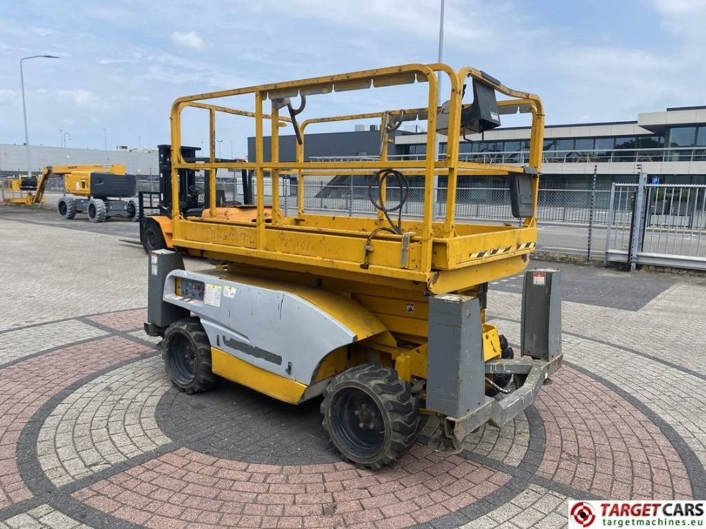 Haulotte Compact 10DX Diesel 4x4 Scissor 1015cm DEFECT - Nacelle ciseaux: photos 2 Haulotte Compact 10DX Diesel 4x4 Scissor 1015cm DEFECT - Nacelle ciseaux: photos 2