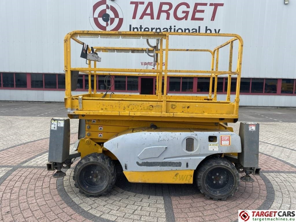Haulotte Compact 10DX Diesel 4x4 Scissor 1015cm DEFECT - Nacelle ciseaux: photos 5 Haulotte Compact 10DX Diesel 4x4 Scissor 1015cm DEFECT - Nacelle ciseaux: photos 5