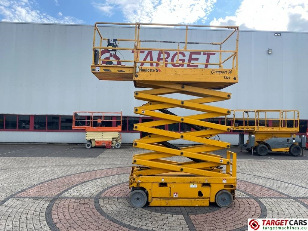 Haulotte Compact 14 Electric Scissor Work Lift 1385cm  - Nacelle ciseaux: photos 5 Haulotte Compact 14 Electric Scissor Work Lift 1385cm  - Nacelle ciseaux: photos 5
