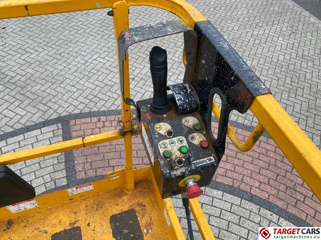 Nacelle ciseaux Haulotte Compact 14 Electric Scissor Work Lift 1385cm: photos 9 Nacelle ciseaux Haulotte Compact 14 Electric Scissor Work Lift 1385cm: photos 9