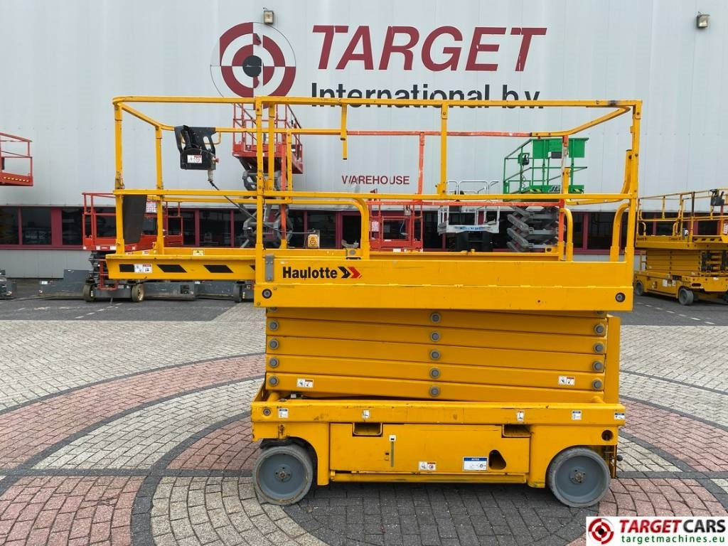 Nacelle ciseaux Haulotte Compact 14 Electric Scissor Work Lift 1385cm: photos 5 Nacelle ciseaux Haulotte Compact 14 Electric Scissor Work Lift 1385cm: photos 5