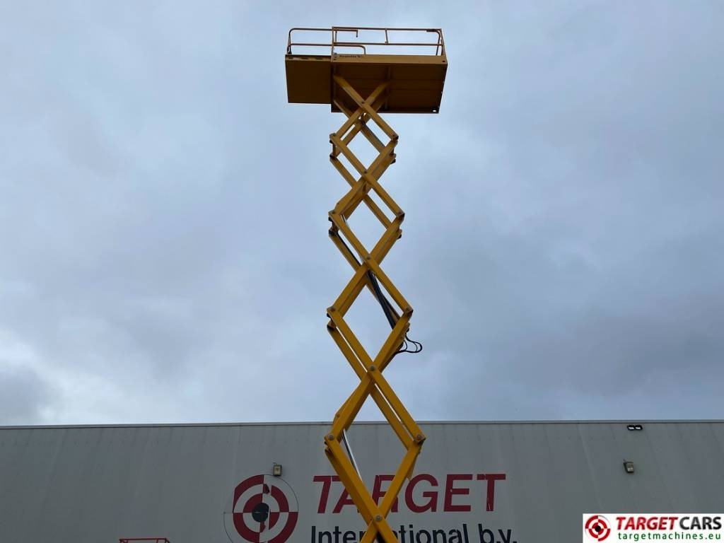 Nacelle ciseaux Haulotte Compact 14 Electric Scissor Work Lift 1385cm: photos 20 Nacelle ciseaux Haulotte Compact 14 Electric Scissor Work Lift 1385cm: photos 20