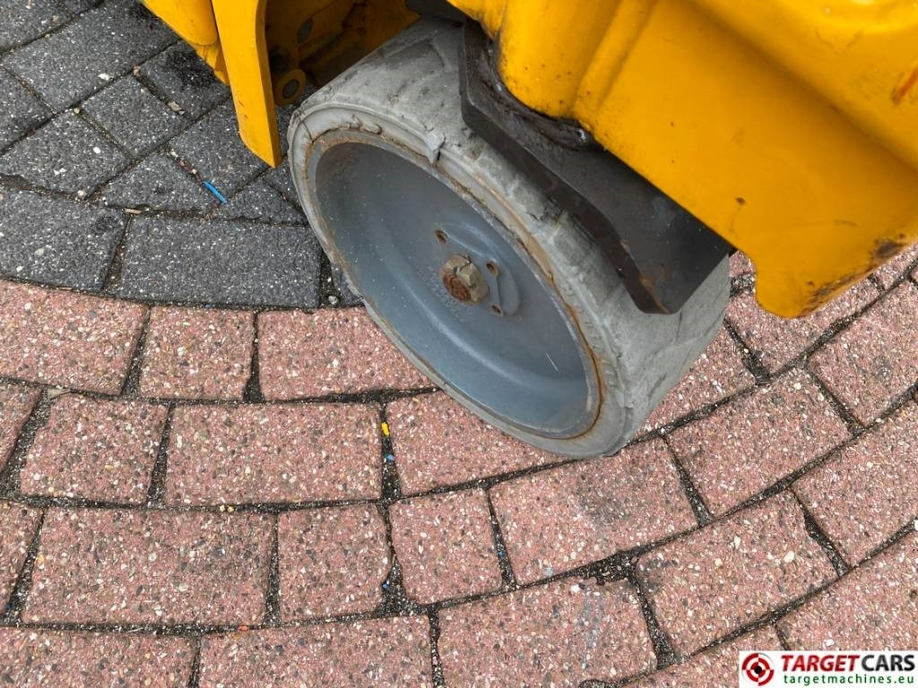 Nacelle ciseaux Haulotte Compact 14 Electric Scissor Work Lift 1385cm: photos 22 Nacelle ciseaux Haulotte Compact 14 Electric Scissor Work Lift 1385cm: photos 22